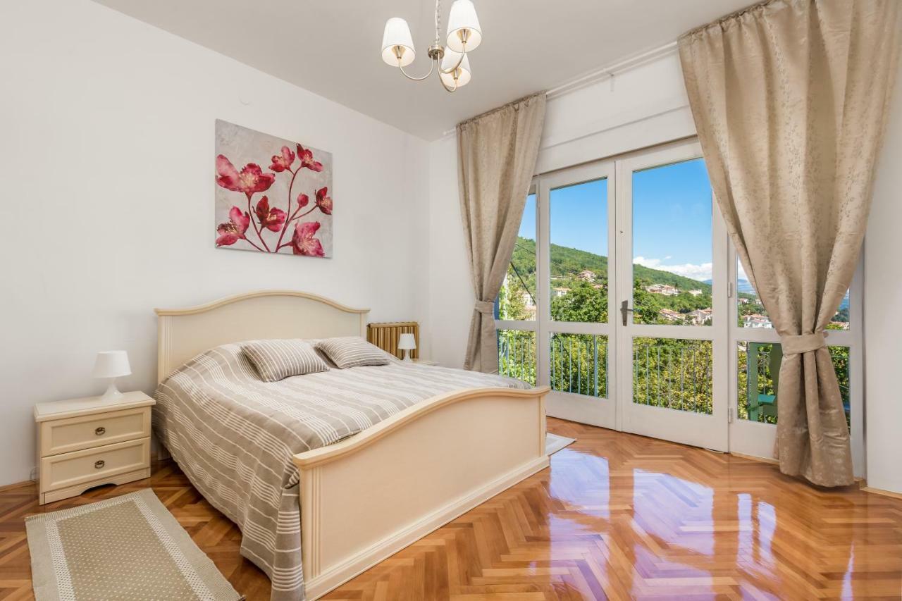 Family House Sara Villa Icici Ngoại thất bức ảnh